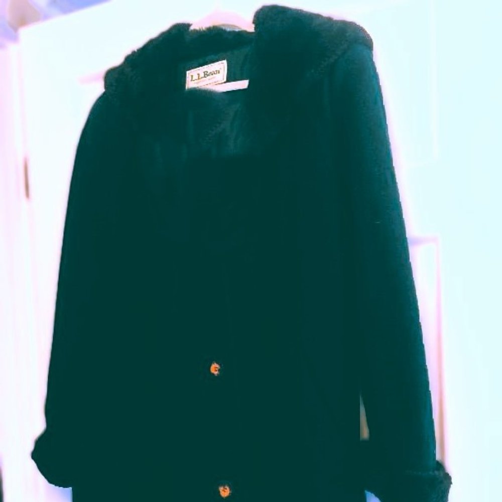 LONG WOOL COAT WITH HOOD